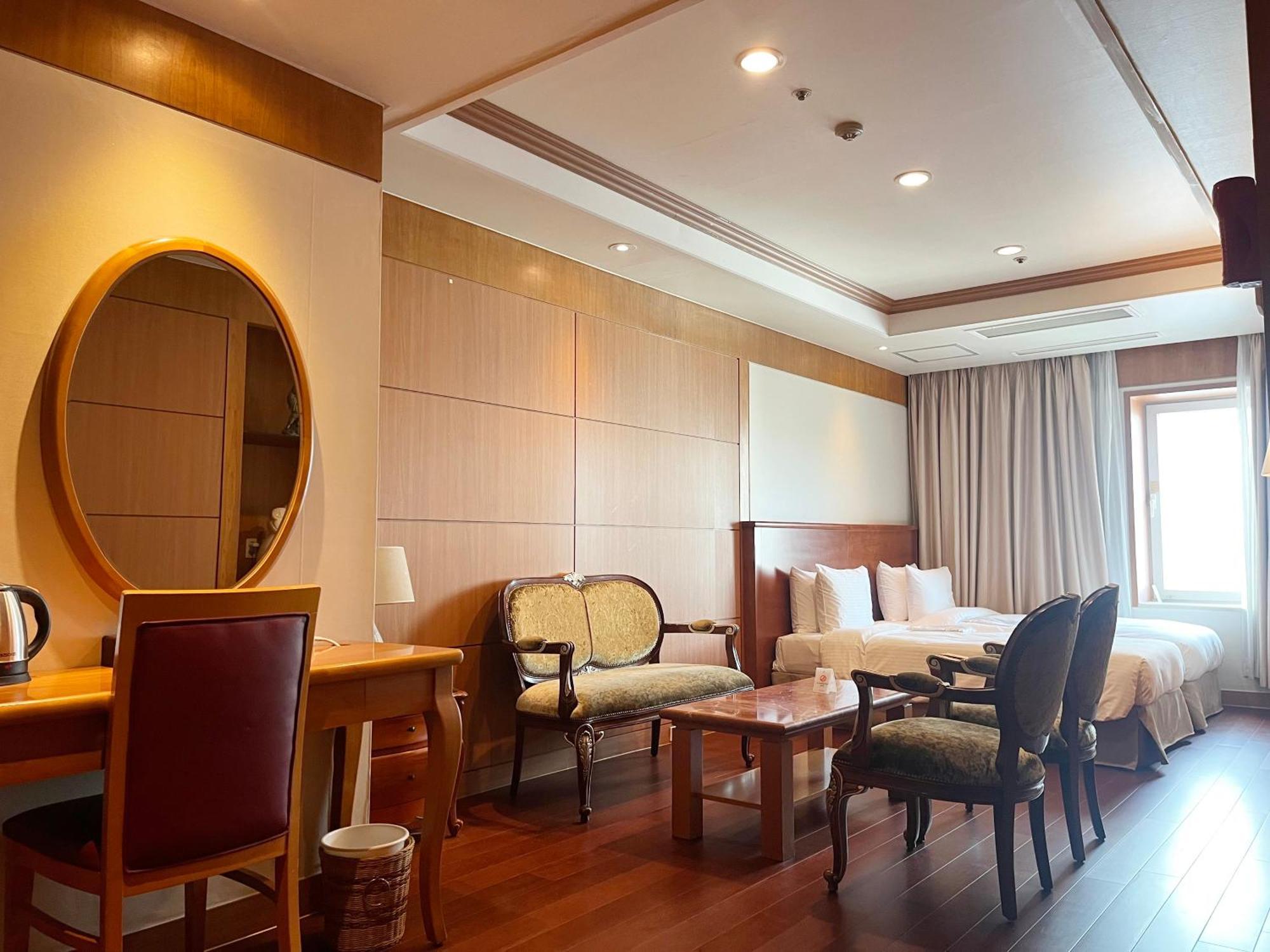 Sejong Hotel Seoul Myeongdong Exterior foto